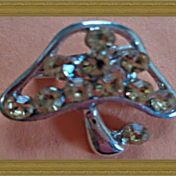 Jewelry - Silver Tone Mushroom Design Brooch With Brown Crystals